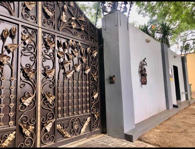 3 BEDROOM PROPERTY TO RENT IN KENSINGTON